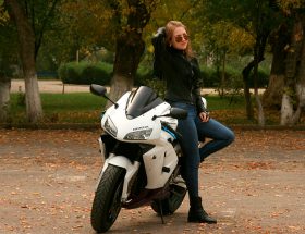 Steeds meer vrouwelijke motorrijders in Nederland