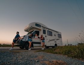Zo ga je goed voorbereid op je eerste campervakantie