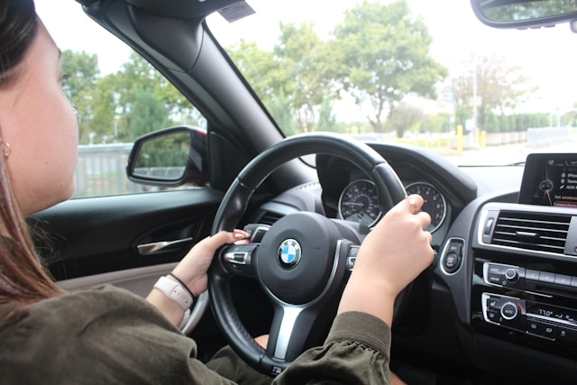 Het verschil tussen een automaatrijbewijs en een schakelrijbewijs